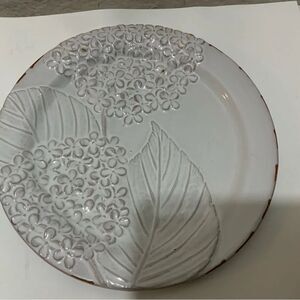 New Mud Pie Hydrangea salad Dessert Plate 9 in. P10